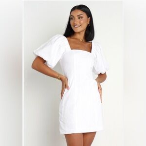 Chic White Puff Sleeve Mini Dress